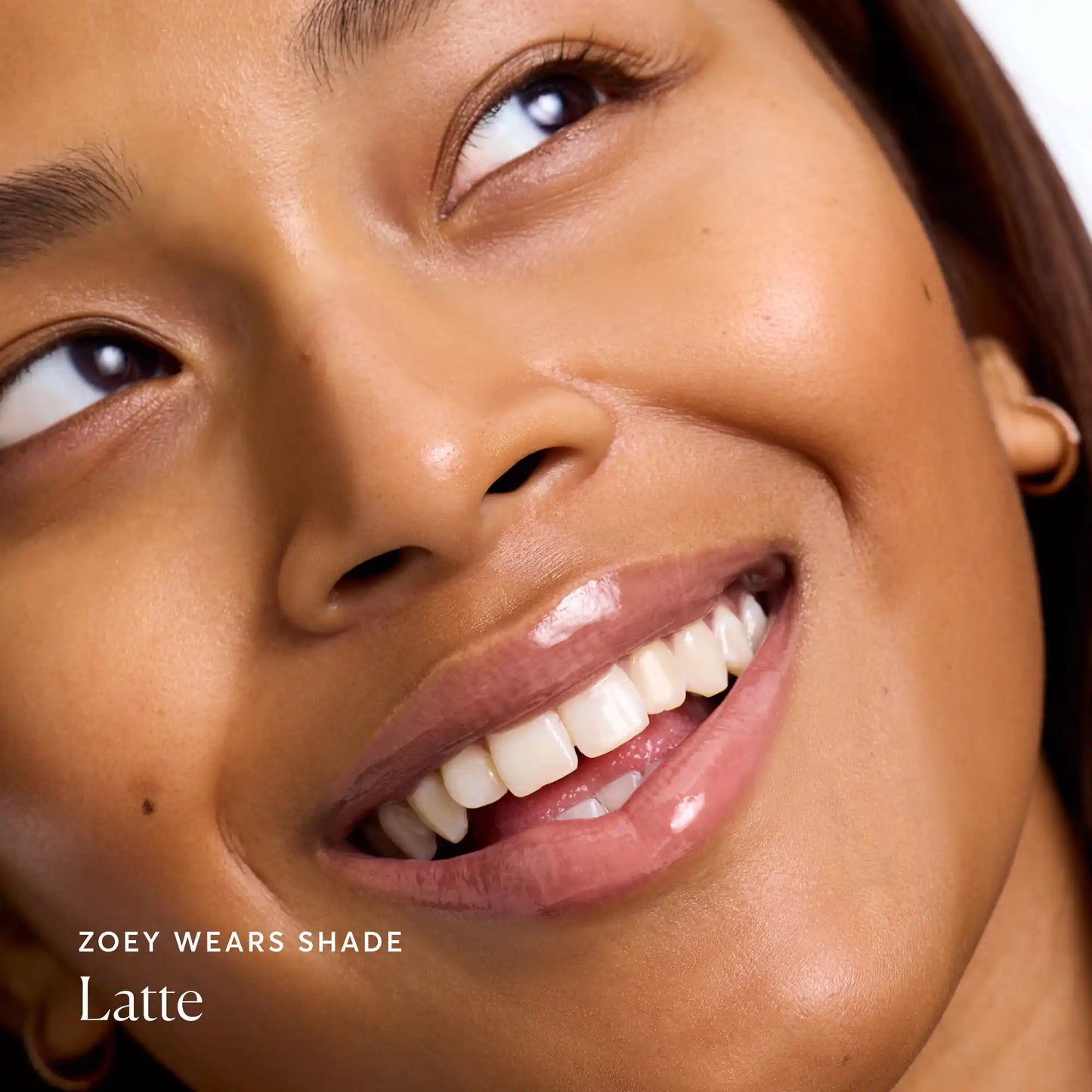 phyto-glow-lip-balm-latte-s5 NATR-60110-Alt-Images-Phyto-Glow-Lip-Balm-Latte-04.webp