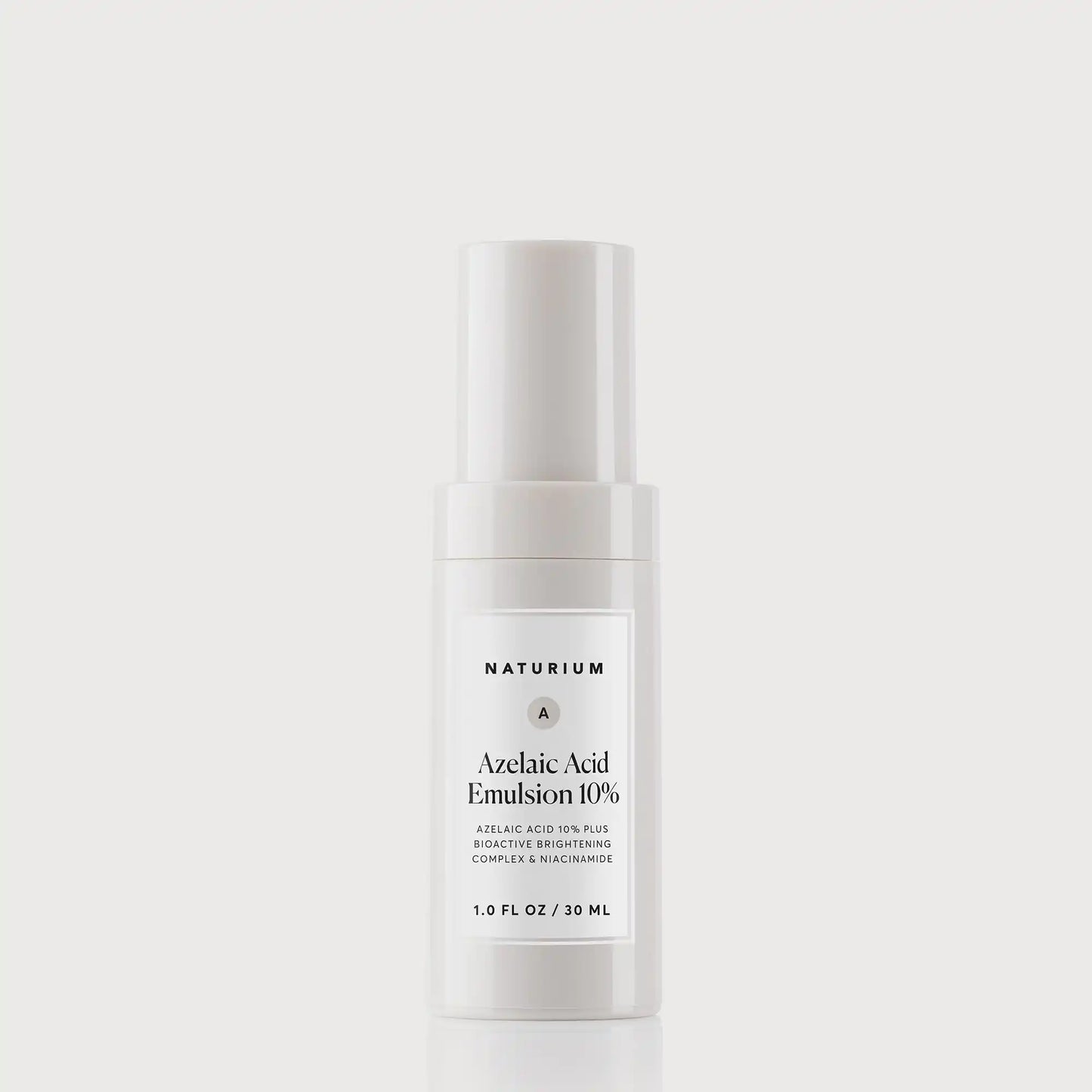 azelaic-acid-emulsion-10-m6 NATR_Azelaic-Acid-Emulsion-10_Cap-on.webp